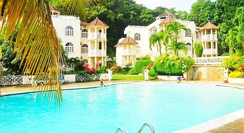 Columbus Heights Apt 26 F Ocho Rios 0*,  Jamaica