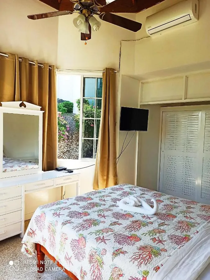 Columbus Heights Apt 26 F Ocho Rios Giamaica