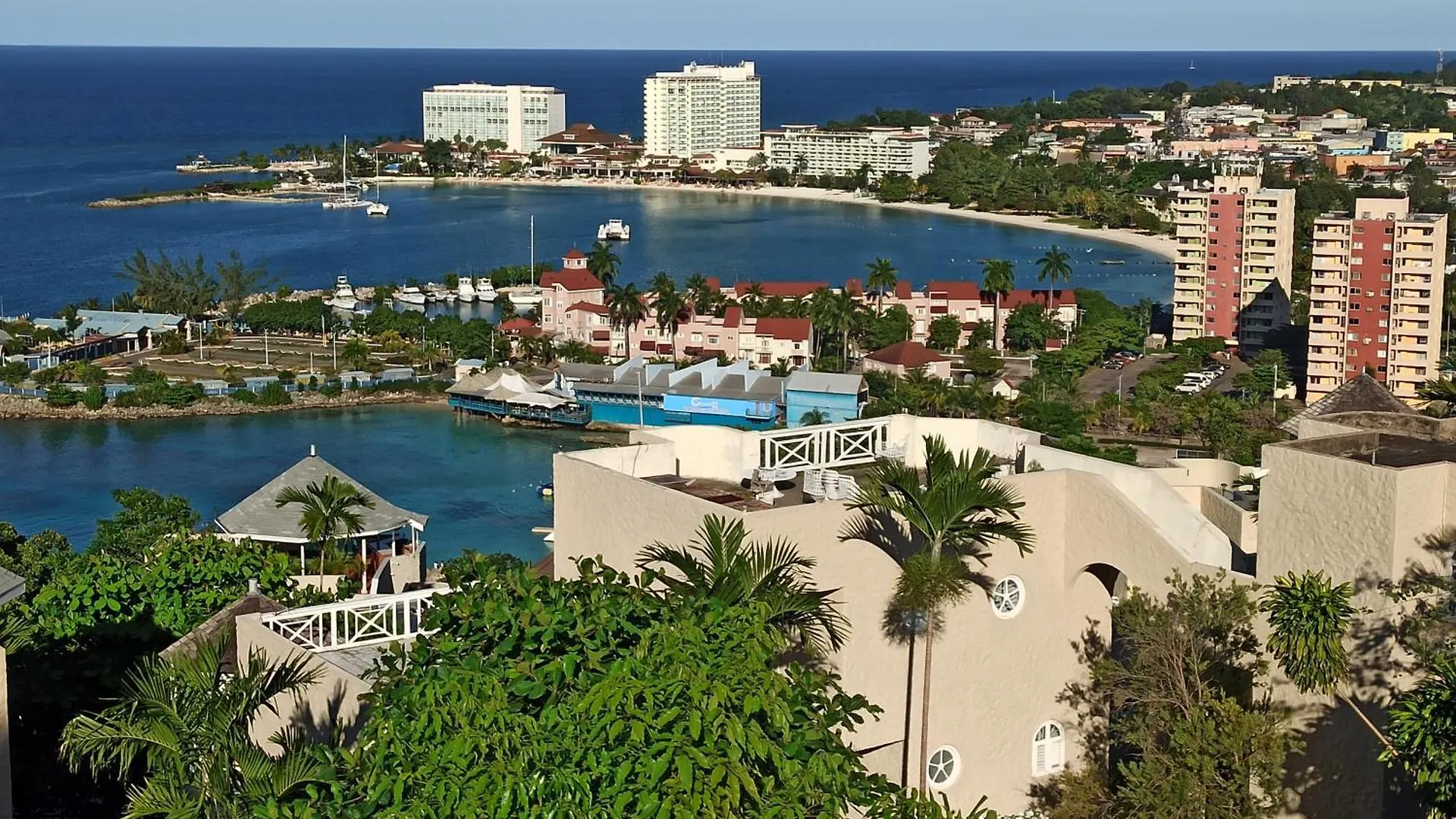 Columbus Heights Apt 26 F Ocho Rios 0*,  Giamaica